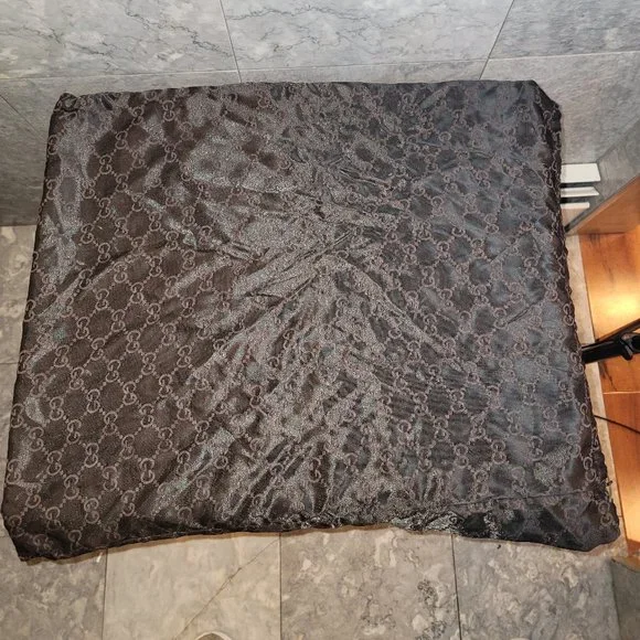 Authentic Vintage Gucci Black Leather Britt Tassel Bag - Picture 12 of 12